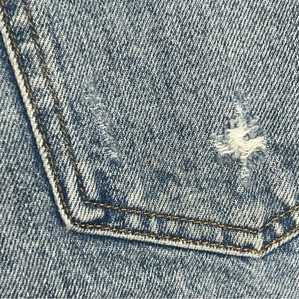 Aritzia Denim Forum Organic Cotton The Ex Boyfriend Distressed Button Shorts 25